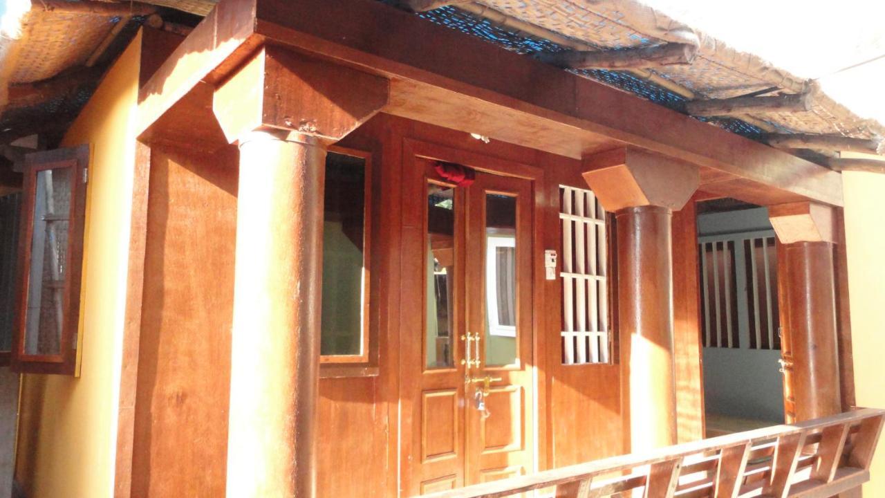 Casa Fiesta Sea Front Huts Patnem Beach