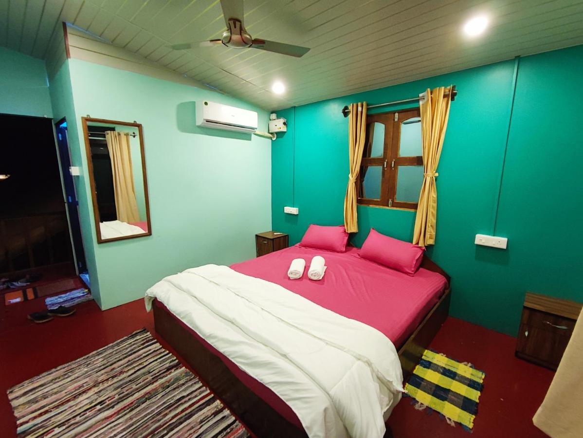 Casa Fiesta Sea Front Huts * Patnem Beach