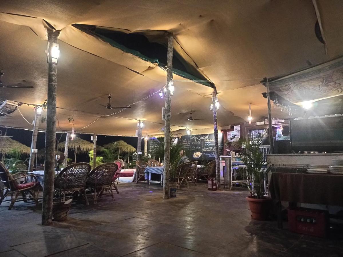 Casa Fiesta Sea Front Huts Patnem Beach