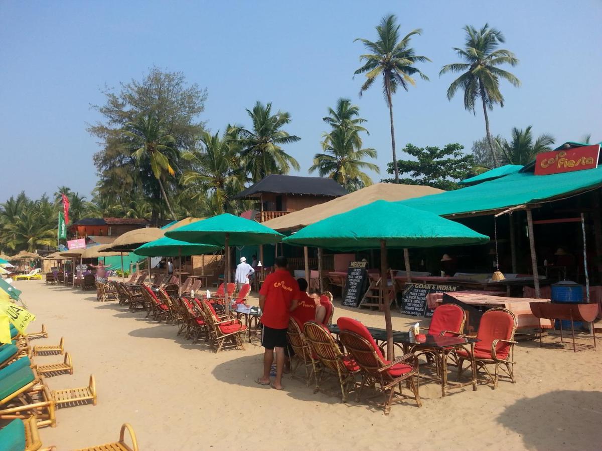Casa Fiesta Sea Front Huts *