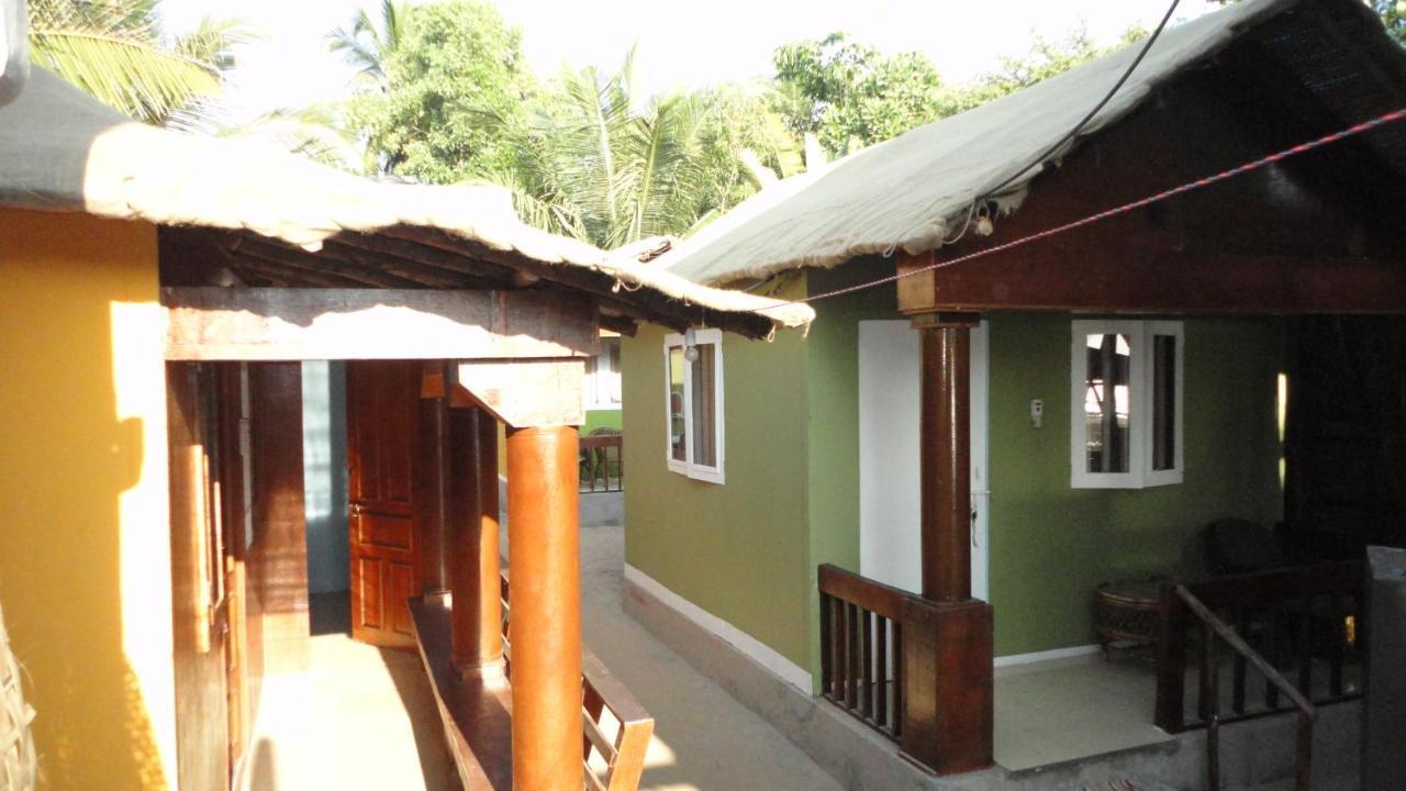 Casa Fiesta Sea Front Huts * Patnem Beach