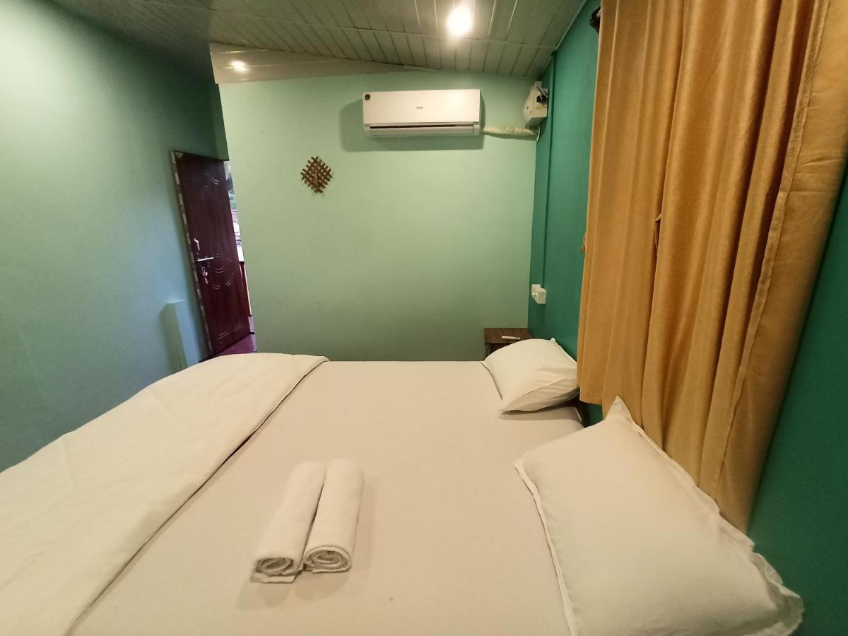 Casa Fiesta Sea Front Huts Apartment Patnem Beach